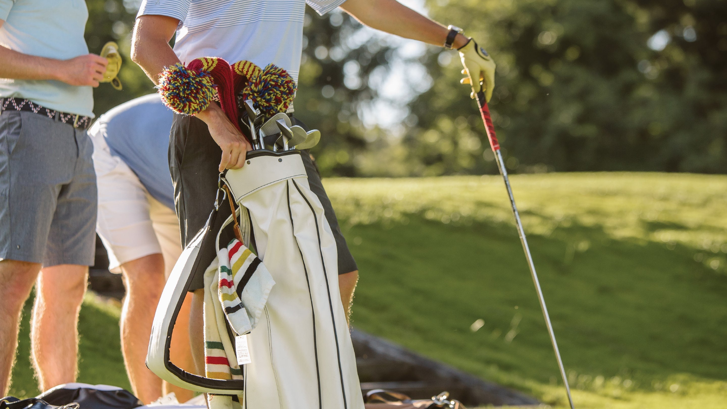 Jones Stand Bag Review: Walk the Course in Style and Comfort ·  Practical-Golf.com